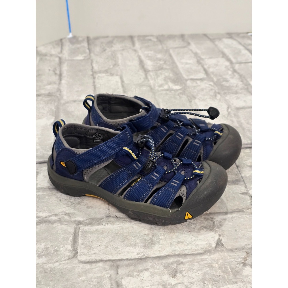 Keen Kid's Unisex Size 3 Newport H2 Closed Toe Water Sandal Blue Gray